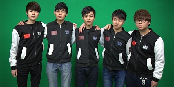 足球中超前锋获月最佳，进球效率惊人