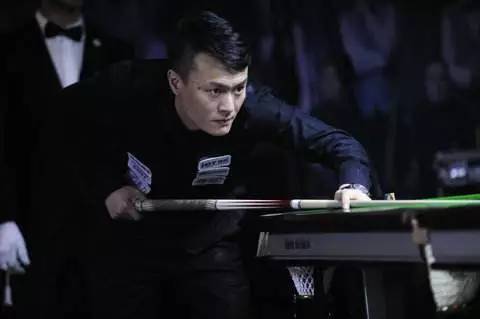 2-1！95分钟绝杀 英超13.1亿豪门18场不败终结 5.5亿战舰10轮9胜